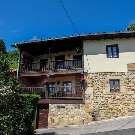 Onís Apartamentos 'Los Balcones De Nieda 2' المظهر الخارجي الصورة