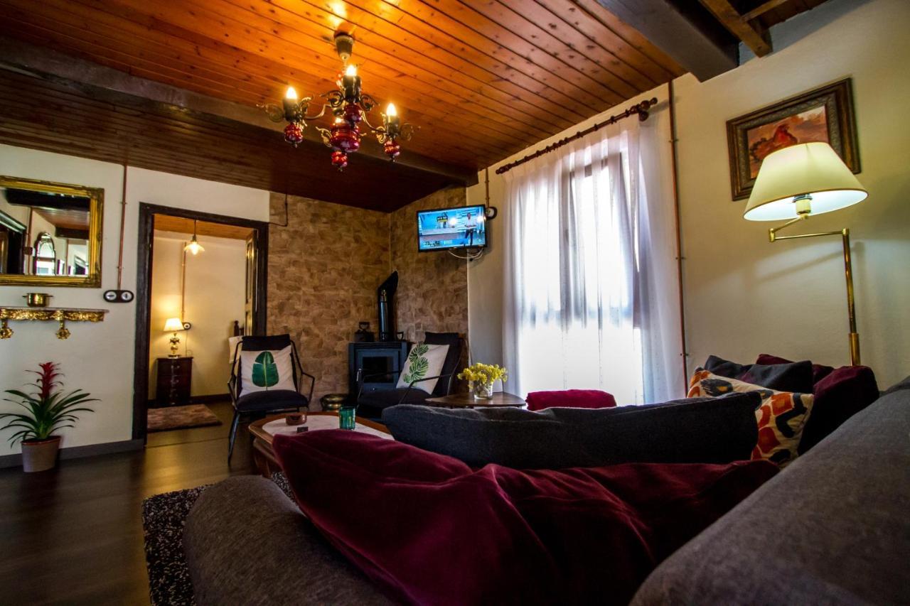 Onís Apartamentos 'Los Balcones De Nieda 2' المظهر الخارجي الصورة